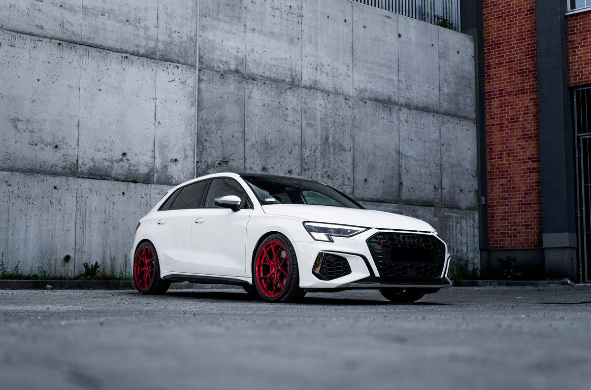 Alu kola Audi A3 / S3 / RS3 Japan Racing SL01 Gloss Candy Apple Red