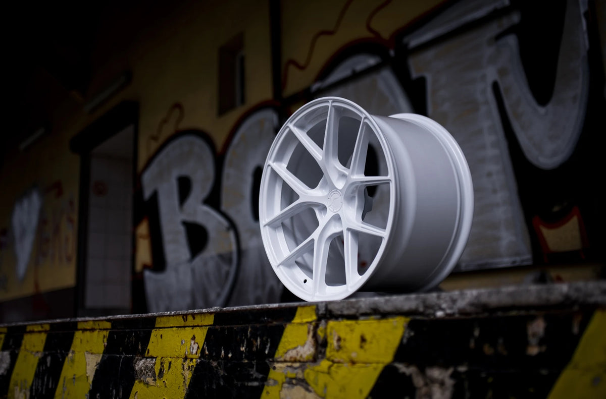 Alu kola Japan Racing SL01 White