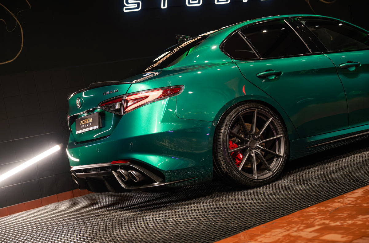 Alu kola Alfa Romeo Giulia Japan Racing SL02 Matt Gun Metal