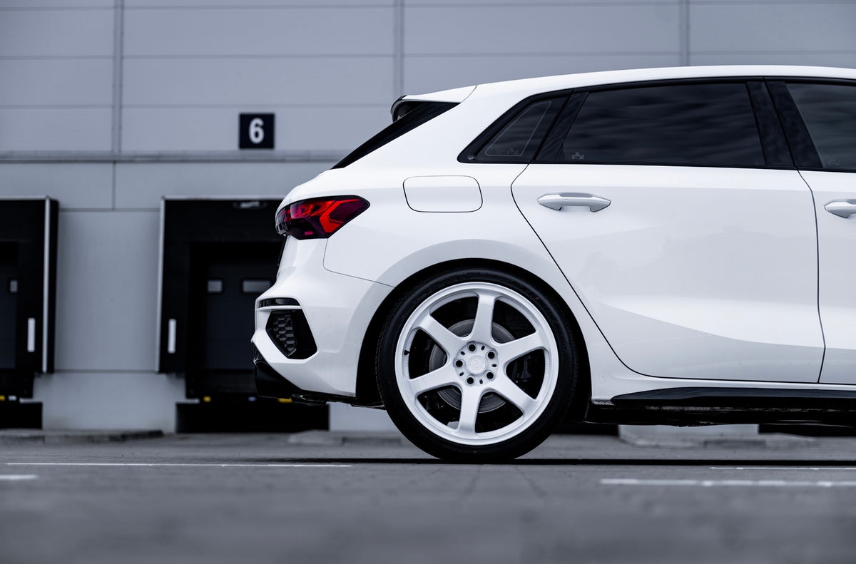 Alu kola Audi A3 / S3 / RS3 Japan Racing SL03 White