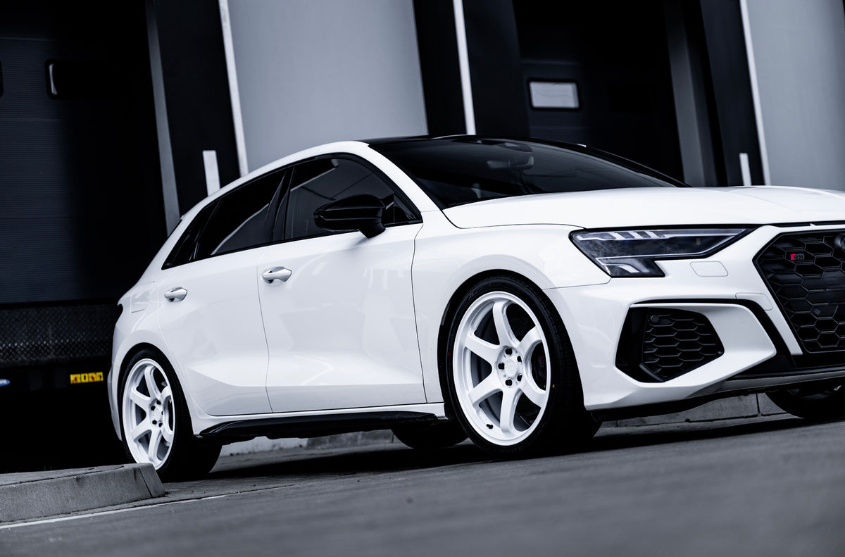 Alu kola Audi A3 / S3 / RS3 Japan Racing SL03 White