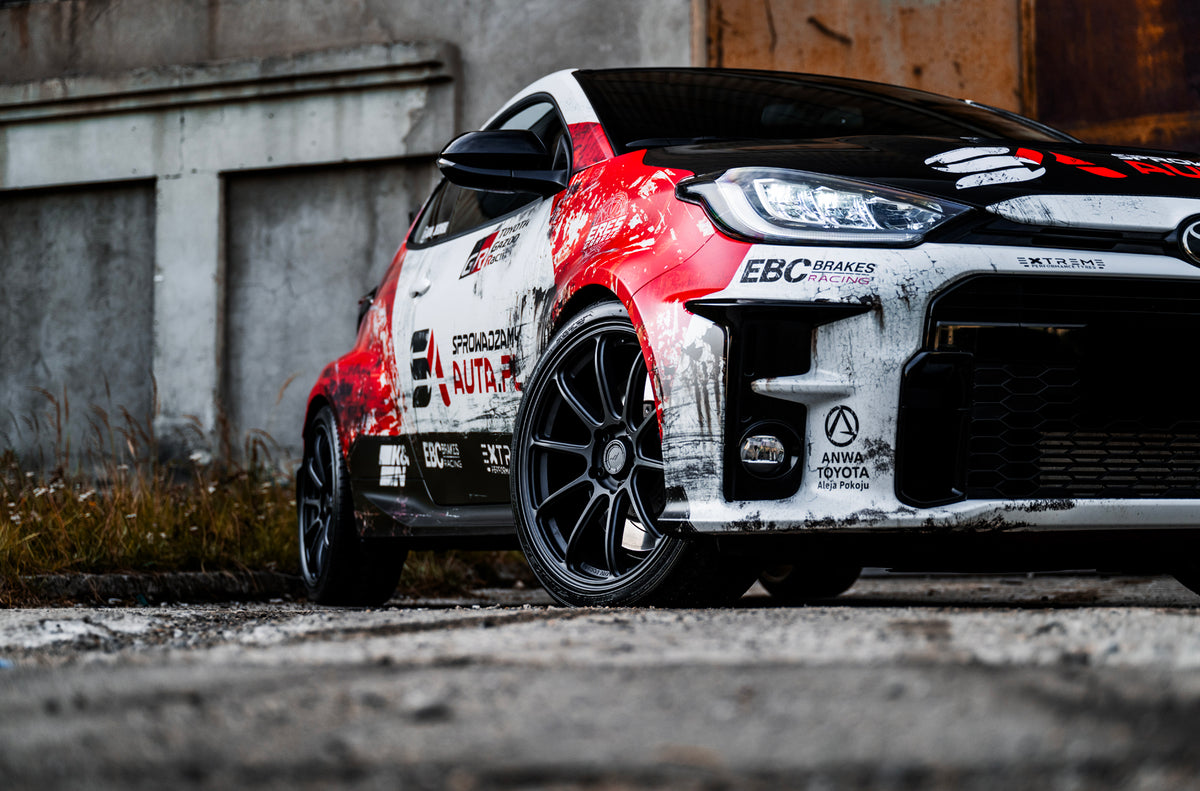 Alu kola Toyota Yaris Japan Racing SL04 Matt Gun Metal