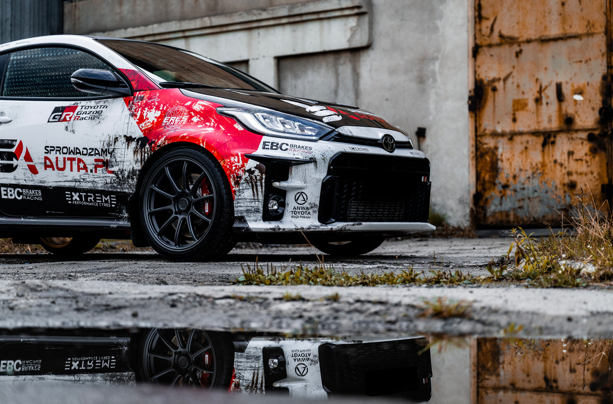 Alu kola Toyota Yaris Japan Racing SL04 Matt Gun Metal