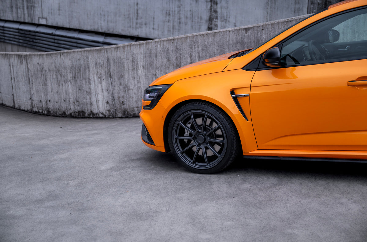 Alu kola Renault Megane / Megane RS Japan Racing SL04 Matt Gun Metal