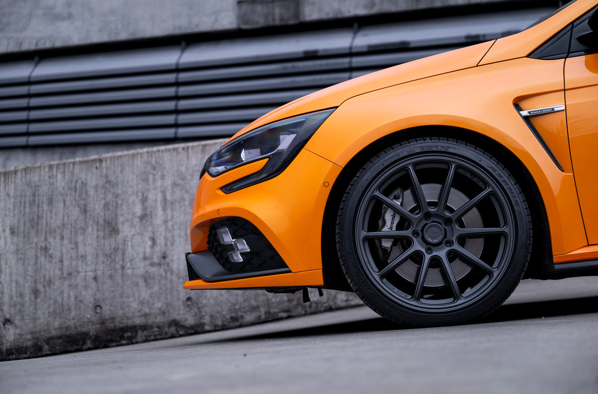 Alu kola Renault Megane / Megane RS Japan Racing SL04 Matt Gun Metal