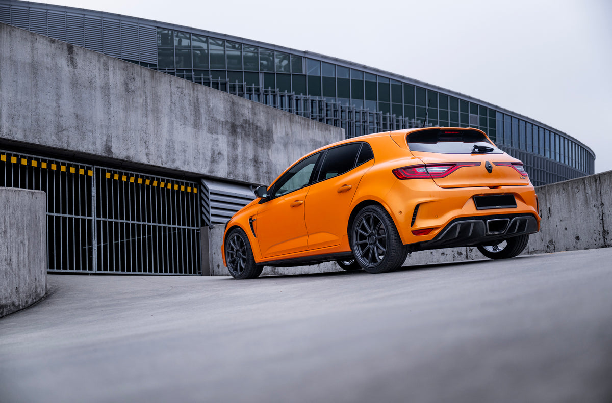 Alu kola Renault Megane / Megane RS Japan Racing SL04 Matt Gun Metal