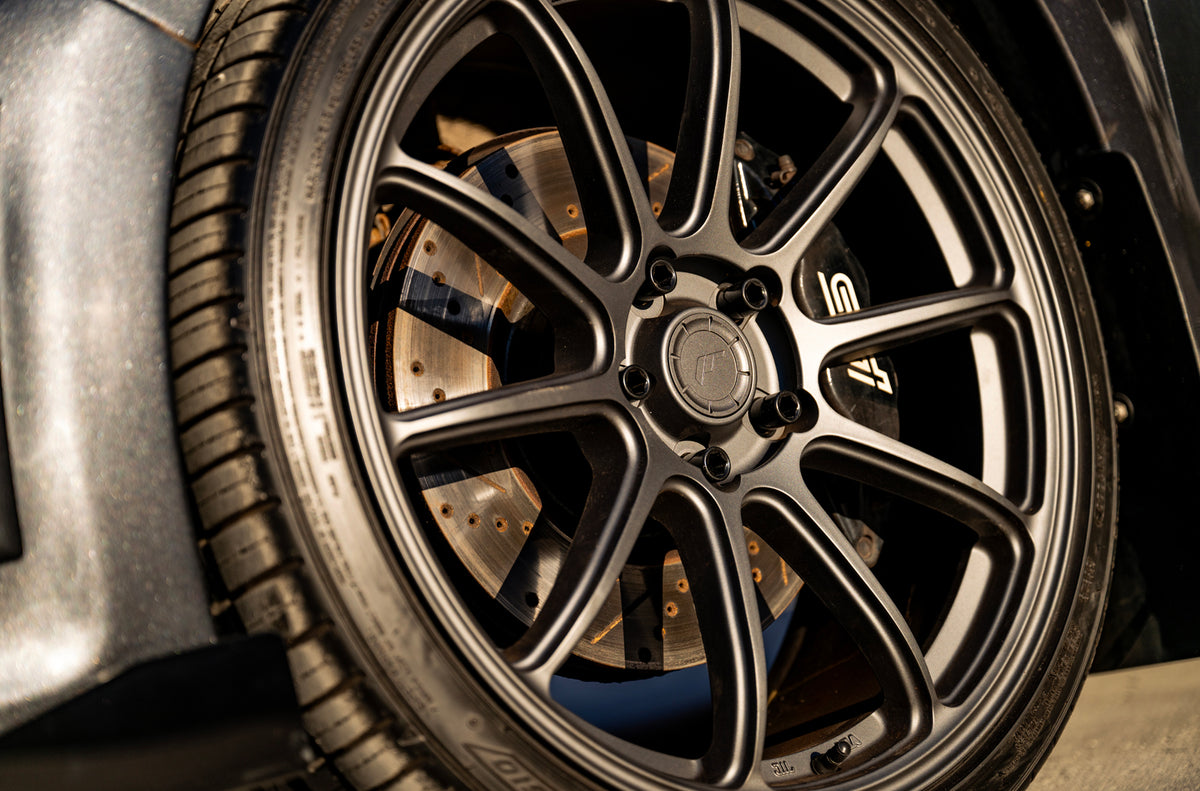 Alu kola Subaru Impreza Japan Racing SL04 Matt Gun Metal