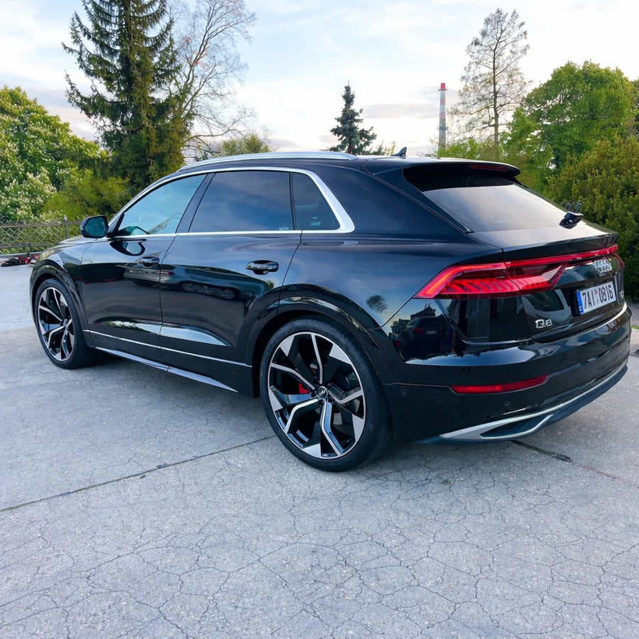 alu kola Audi Q8