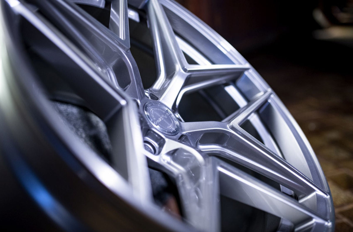 Alu kola Concaver CVR2 19x8,5 ET45 5x108 Brushed Titanium – detail 5