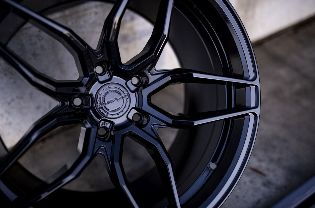 Alu kola Concaver CVR3 19x8 ET25-40 BLANK Platinum Black – detail 3
