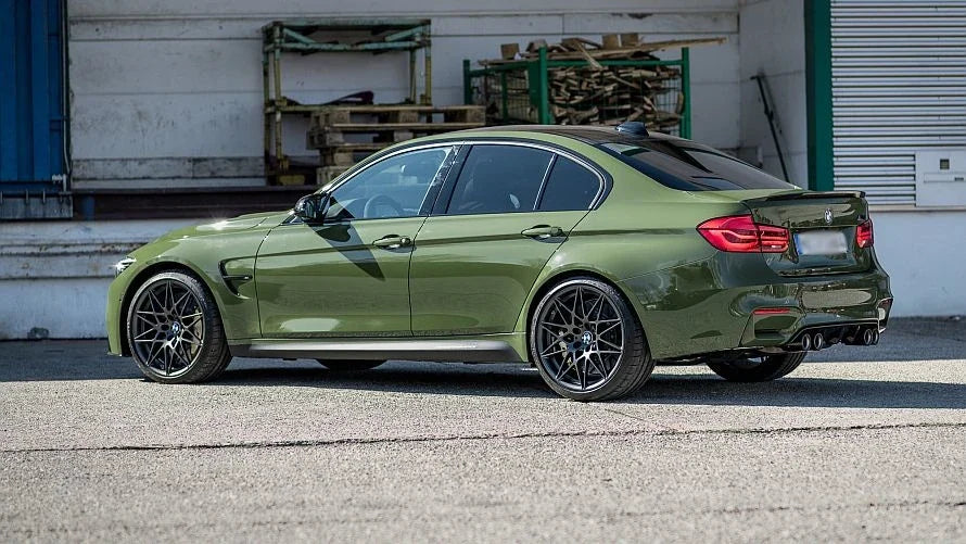Alu kola pro BMW B5167 9.5x18 5x120 ET40 72.6 černá – na voze 2