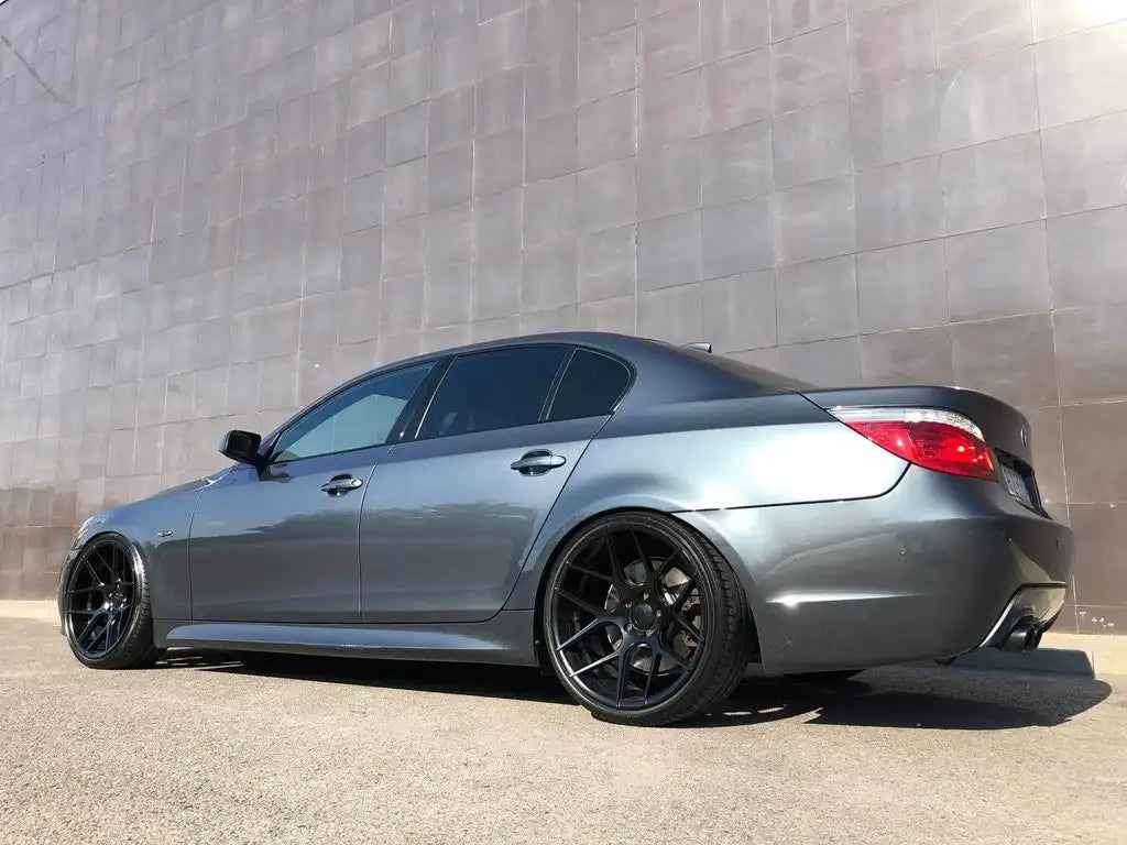 Alu kola HAXER SSA03 8x18 5x120 ET35 72.6 černá – na voze 1