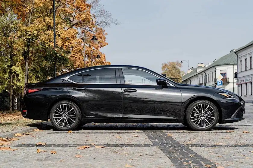 Alu kola pro Lexus 3S1366 8x18 5x114.3 ET42 60.1 Black Polished – na voze 1