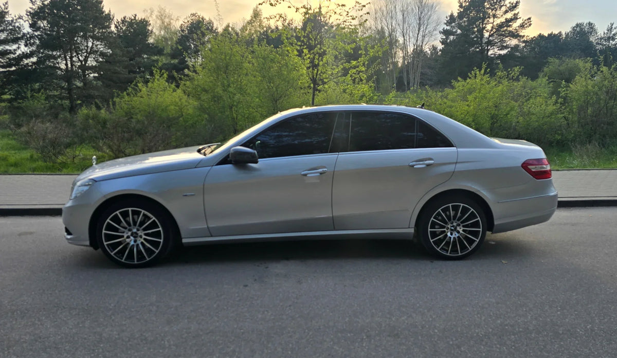 Alu kola pro Mercedes B1048 9.5x18 5x112 ET43 66.6 černá – na voze 5