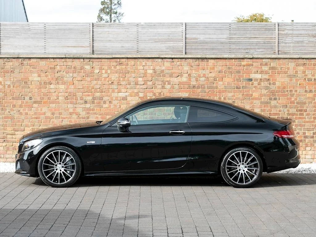 Alu kola pro Mercedes B1048 9.5x18 5x112 ET43 66.6 černá – na voze 8