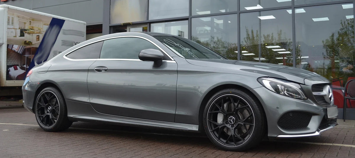 Alu kola pro Mercedes FBX120 9.5x19 5x112 ET43 66.6 černá – na voze 1