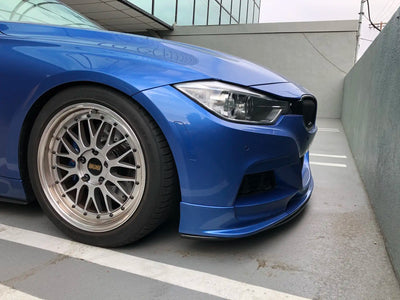 Alu kola Racing Line A1025 8.5x17 5x120 ET34 72.6 stříbrná – na voze 1