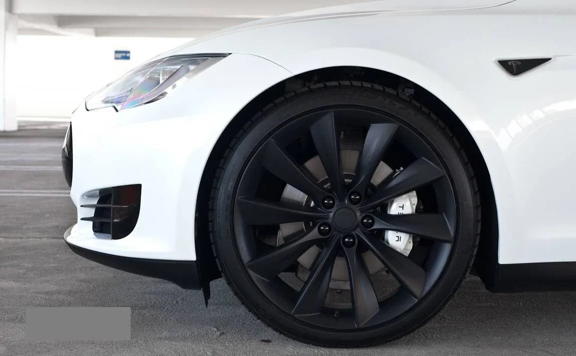 Alu kola pro Tesla 3S209 9.5x20 5x114.3 ET40 64.1 Black Matt – na voze 1
