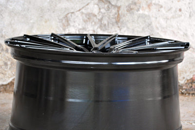 Alu kola HAXER HX06F 8.5x20 5x112 ET25 černá, Mercedes WheelsUp