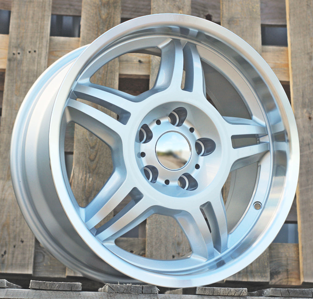 Alu disky pre BMW BK657 8x17 5x120 ET35 72.6 Strieborná