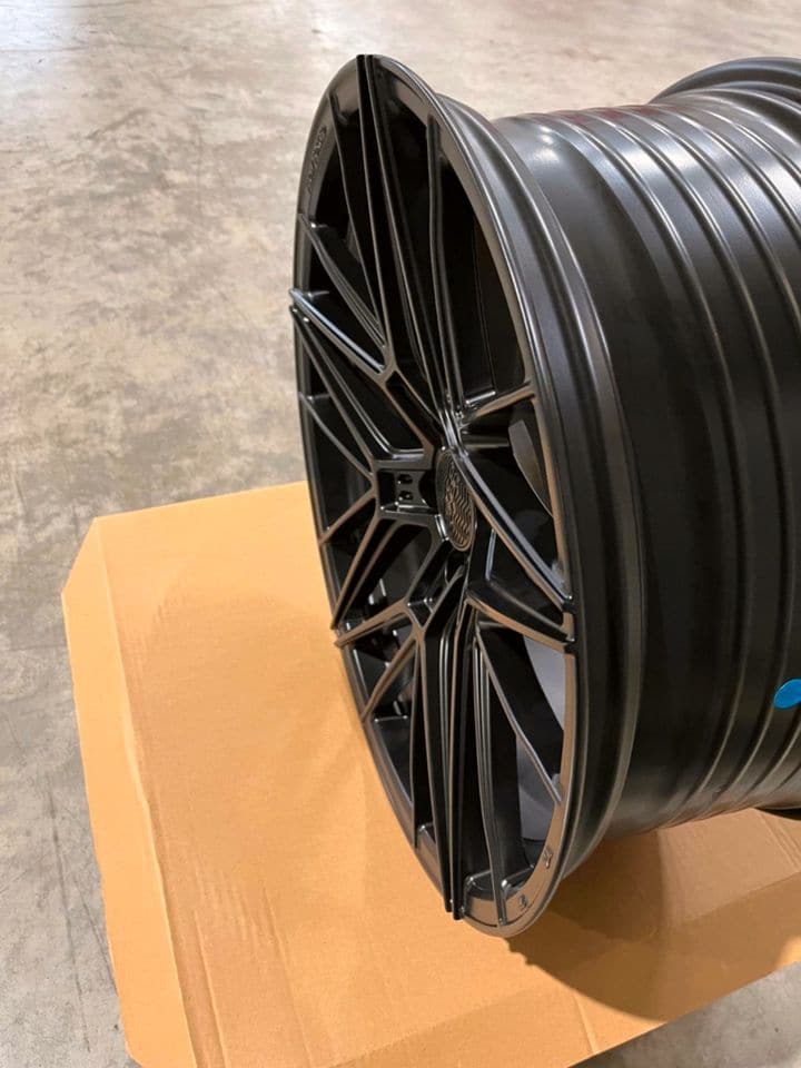 HAXER HX07F 20x8.5 5x120 ET33 72.6 BLHM - Wheelsup.sk
