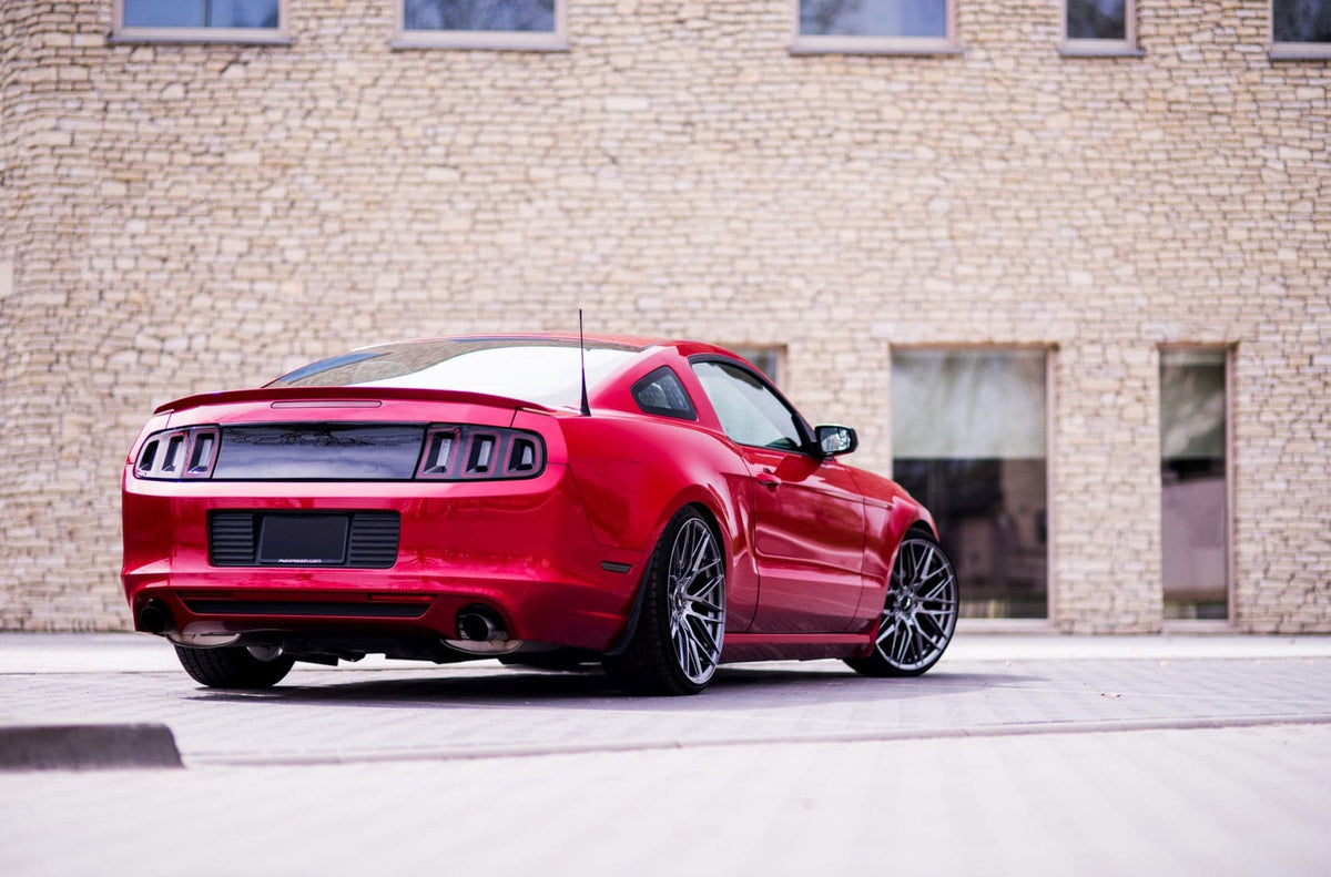 Alu kola Japan Racing JR28 18x8,5 ET40 5x108 Hyper Black WheelsUp