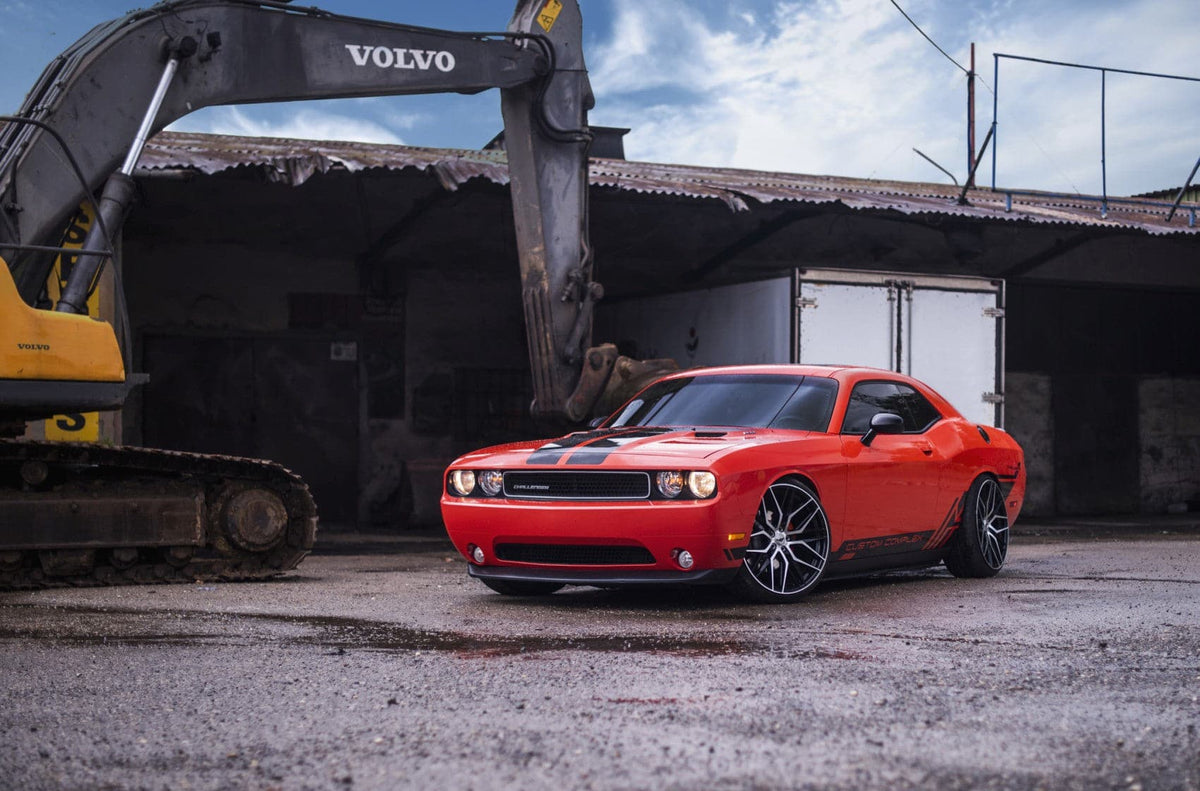 Alu kola Japan Racing JR28 18x8,5 ET40 5x114,3 Gloss Black WheelsUp