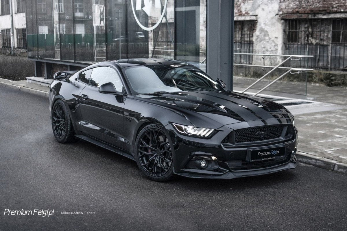 Alu kola Concaver CVR1 19x8 ET40 5x112 Platinum Black WheelsUp