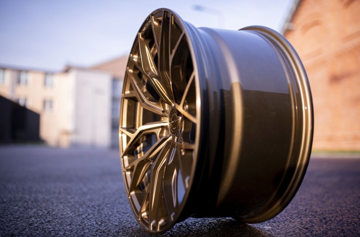 Alu kola Concaver CVR1 21x9 ET10-54 BLANK Brushed Bronze WheelsUp